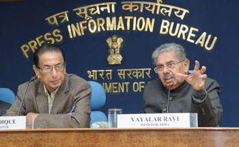 The Union Minister for Overseas Indian Affairs, Mr Vayalar Ravi addressing a Press Conference on 9th Pravasi Bharatiya Diwas-2011 in New Delhi on December 21, 2010. 